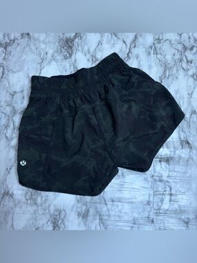 lululemon Green Camo Running Shorts size 4 athletic activewear